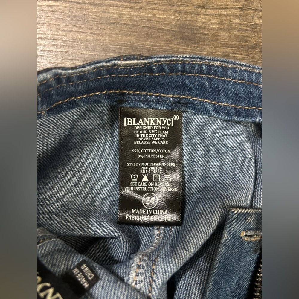 *NWOT* BLANKNYC Denim Mini Skirt in Metallic Heart - Picture 8 of 8